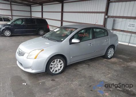 2010 Nissan Sentra 2.0S z USA, uszkodzony, nr VIN 3N1AB6AP4AL697158